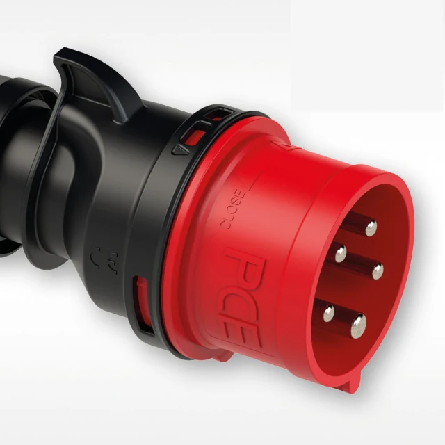 Industrial Plugs & Sockets